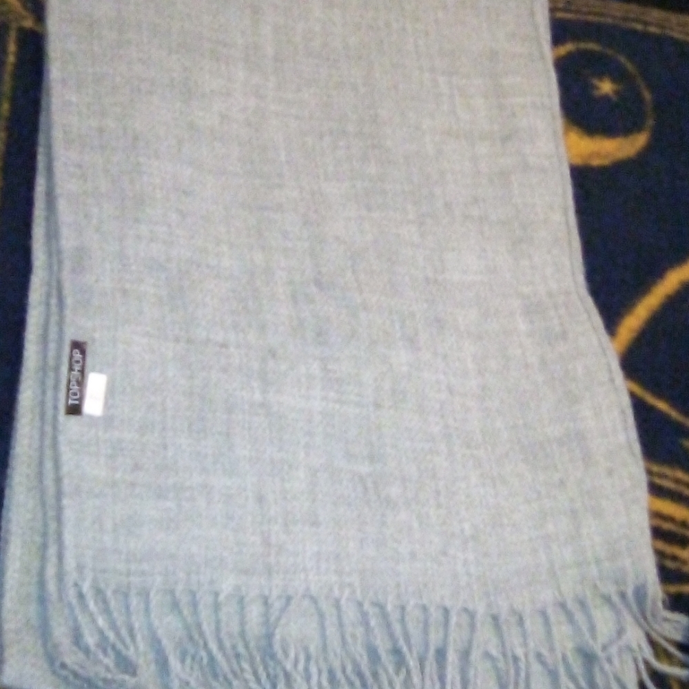 Gray scarf